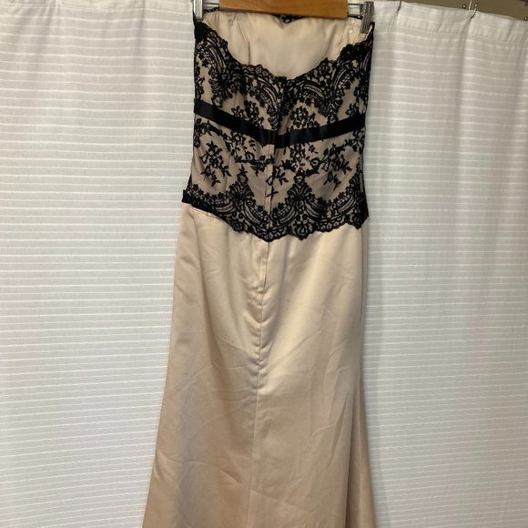 Satin strapless formal gown with lace bodice - Picture 4 of 6